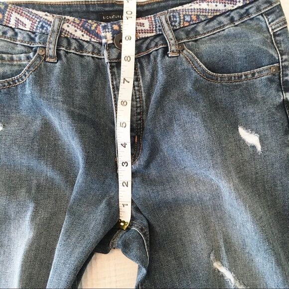 Blue Frayed Embroidered Distressed Cropped Jeans 8 - Picture 7 of 8